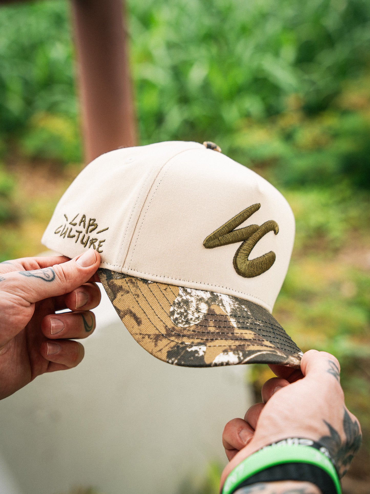 LC SNAPBACK - CREAM CAMO