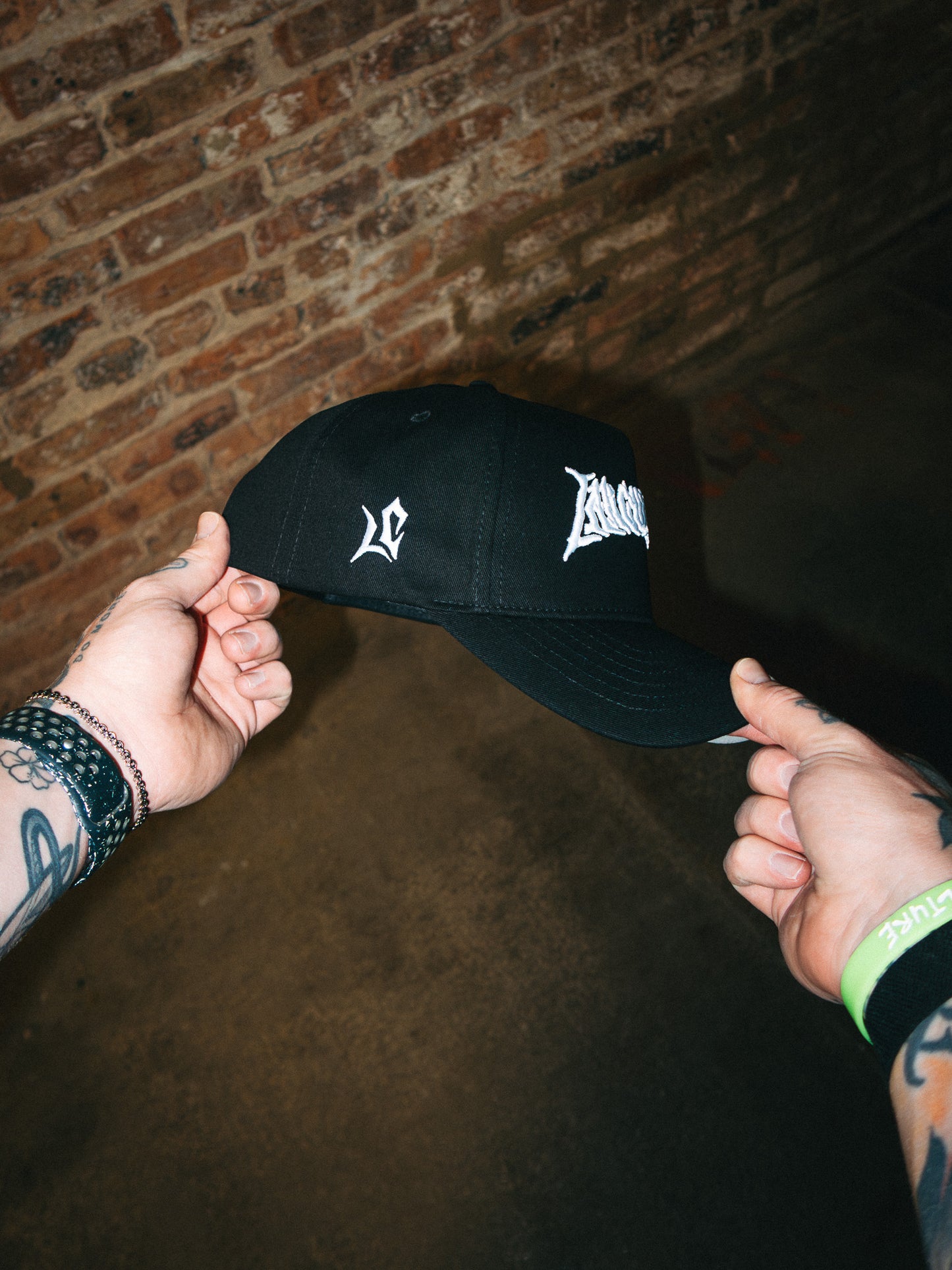 LC SNAPBACK - HEAVY METAL BLACK