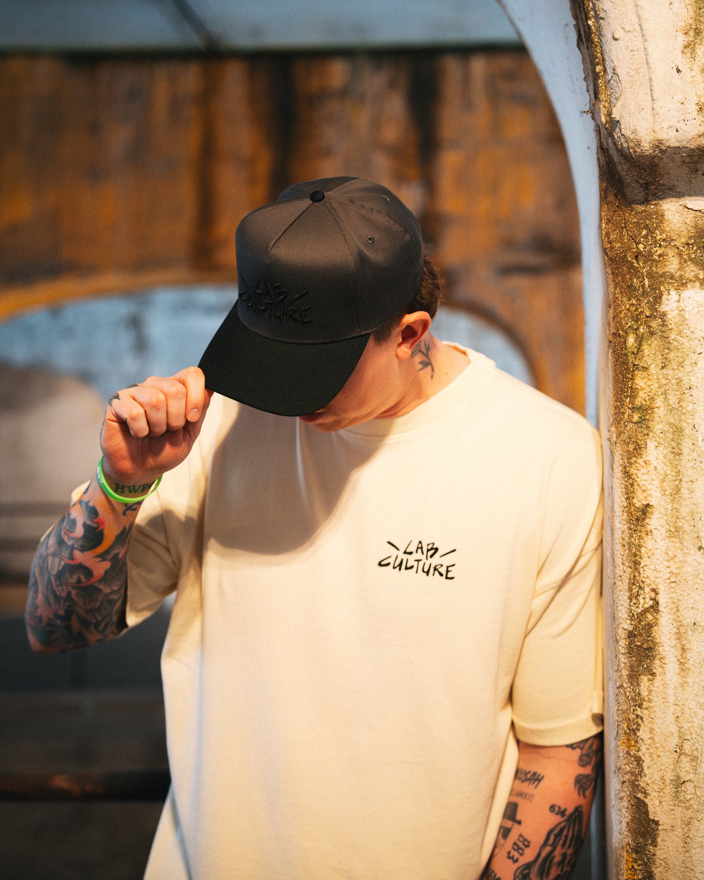 LOCKED IN THE LAB TEE - CREAM / ORANGE