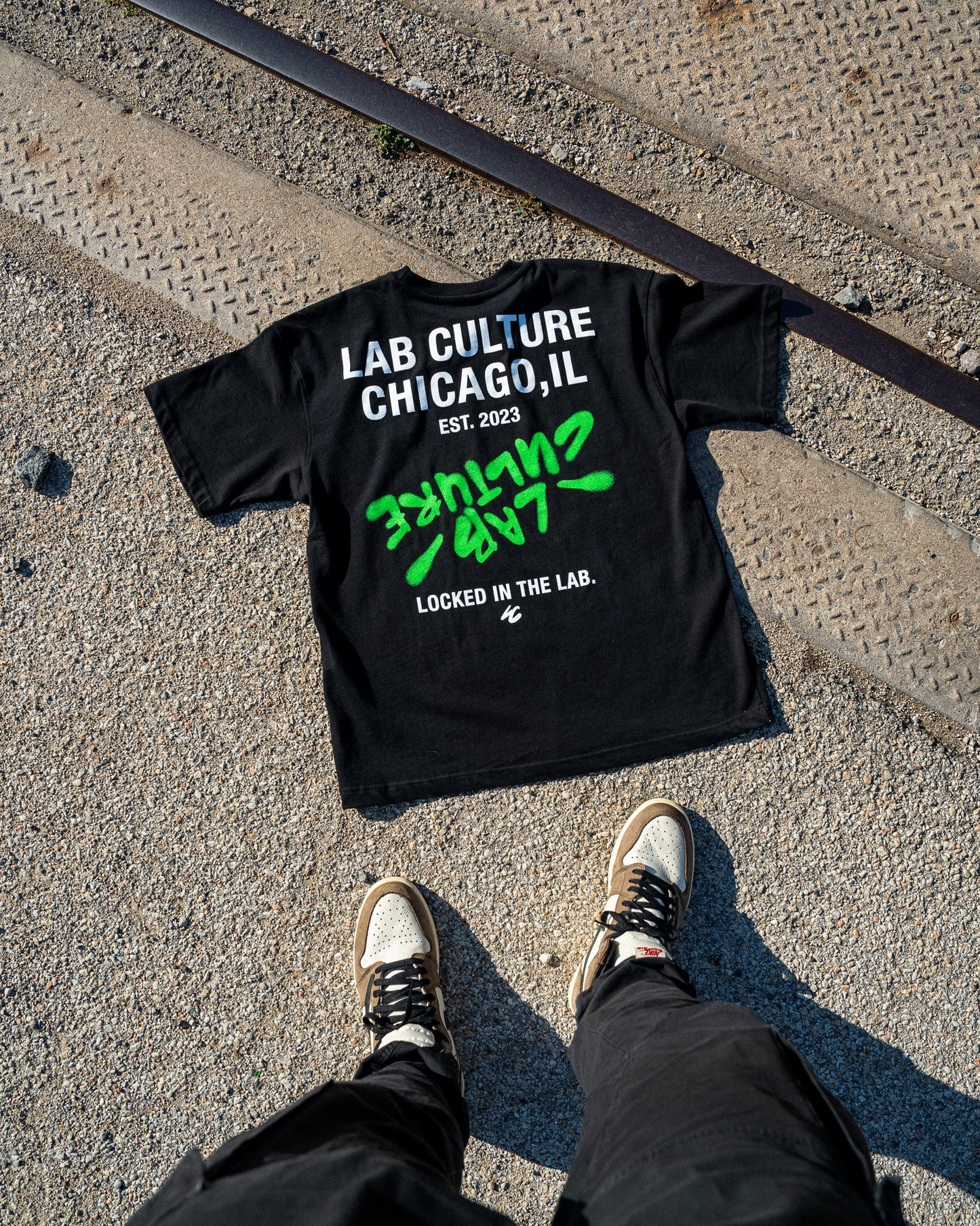 LOCKED IN THE LAB TEE - BLACK / GREEN