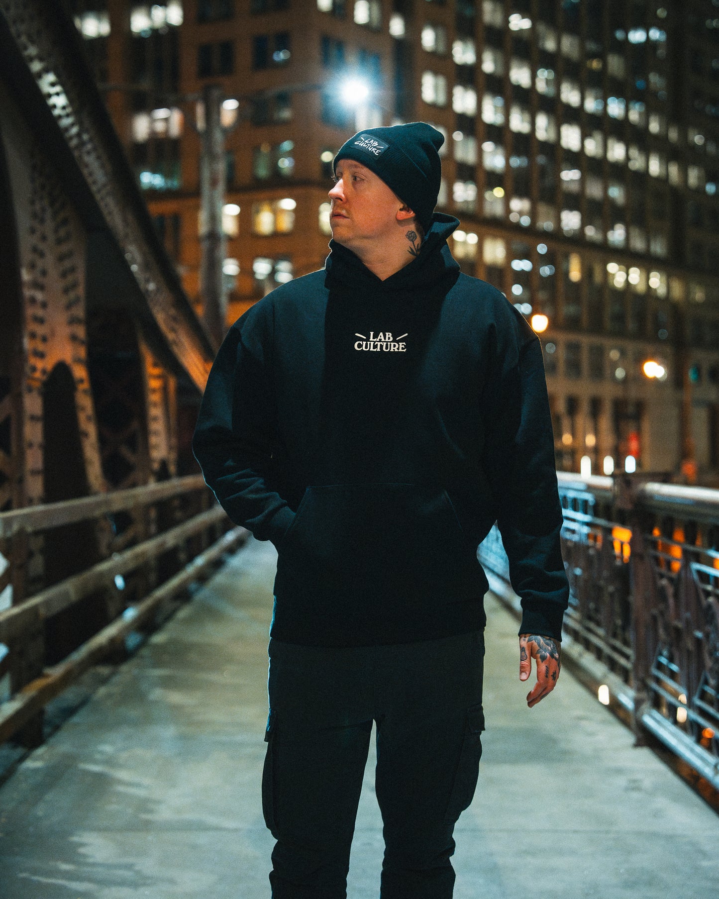 LATE NIGHT HOODIE - BLACK