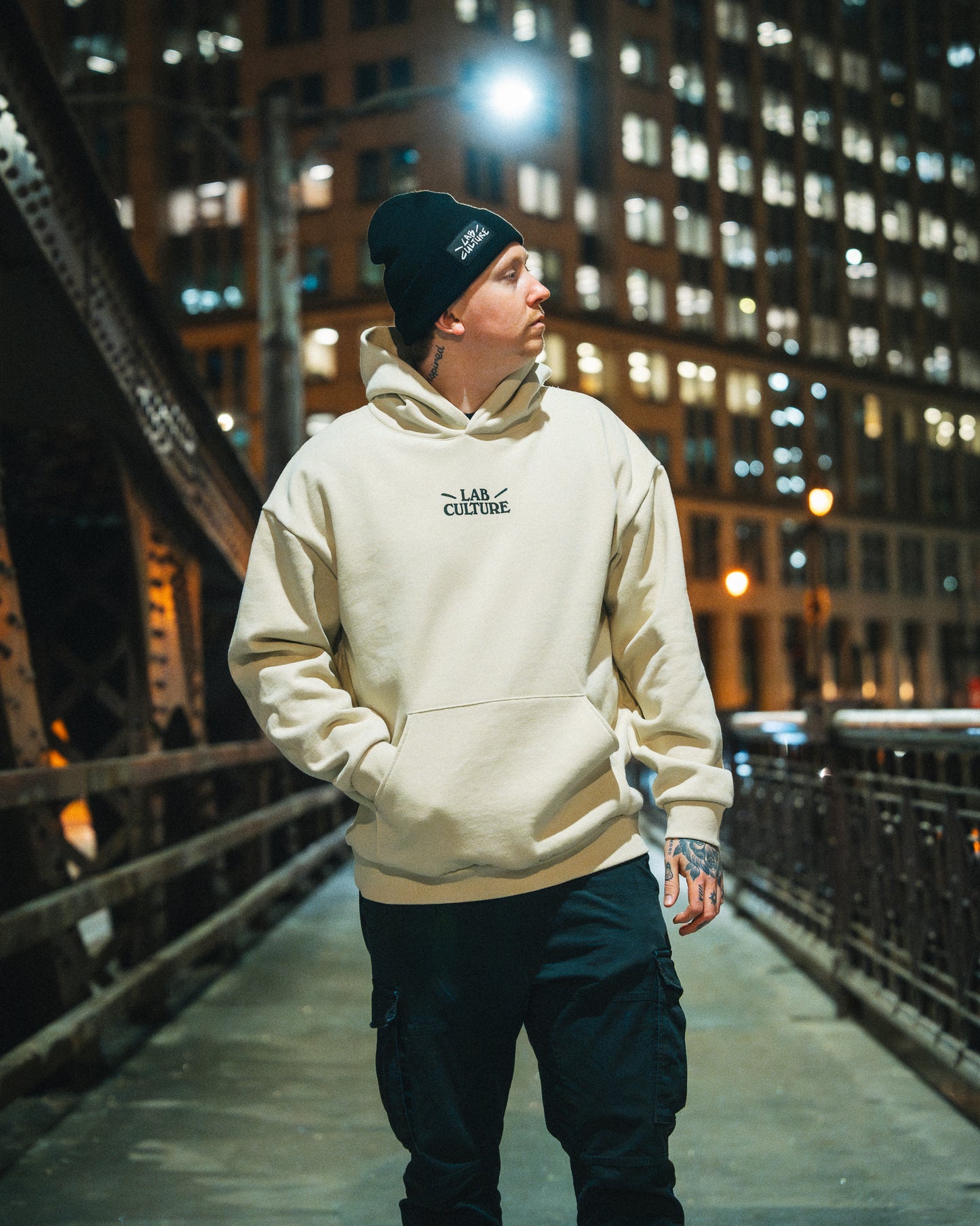 LATE NIGHT HOODIE - CREAM