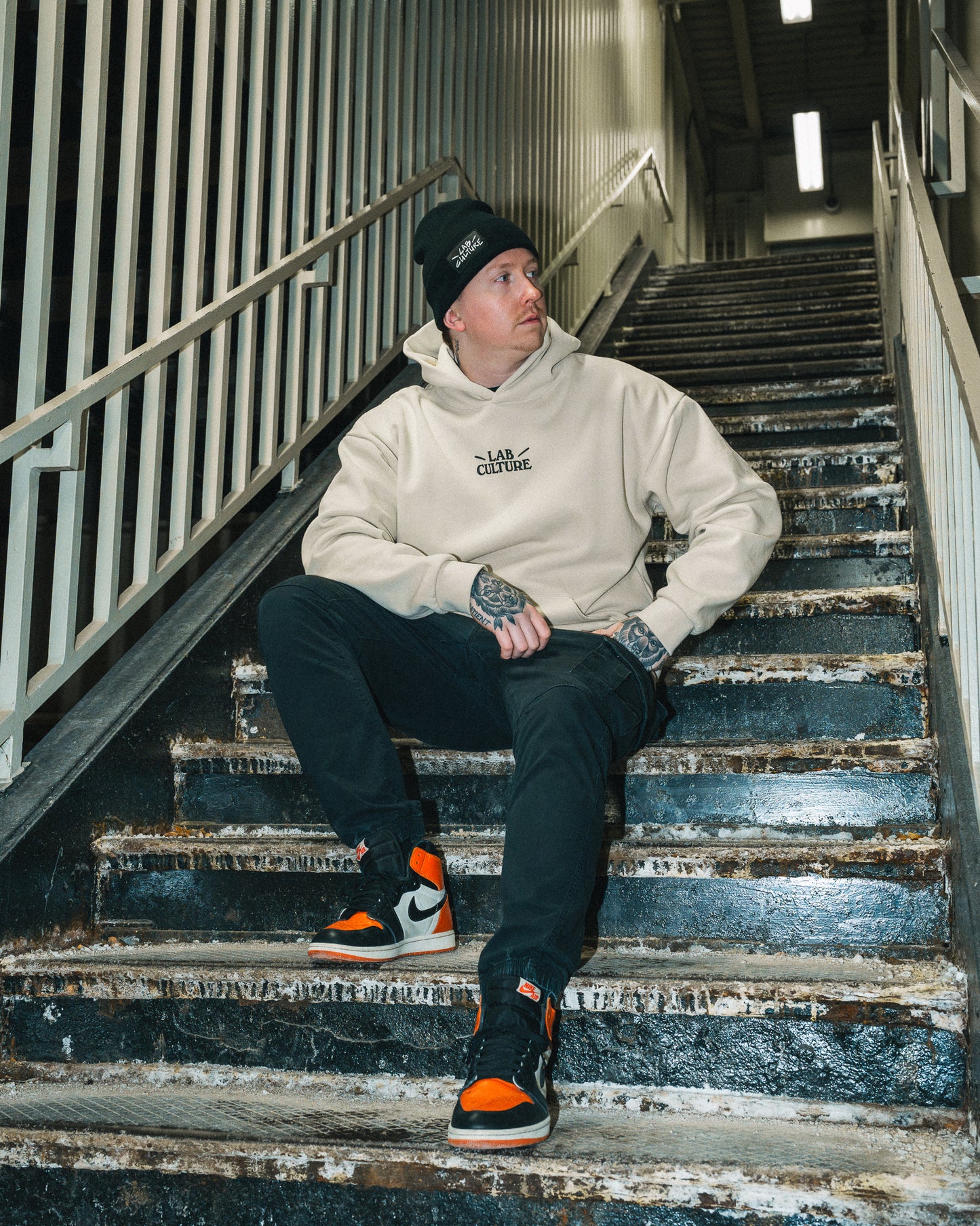 LATE NIGHT HOODIE - CREAM