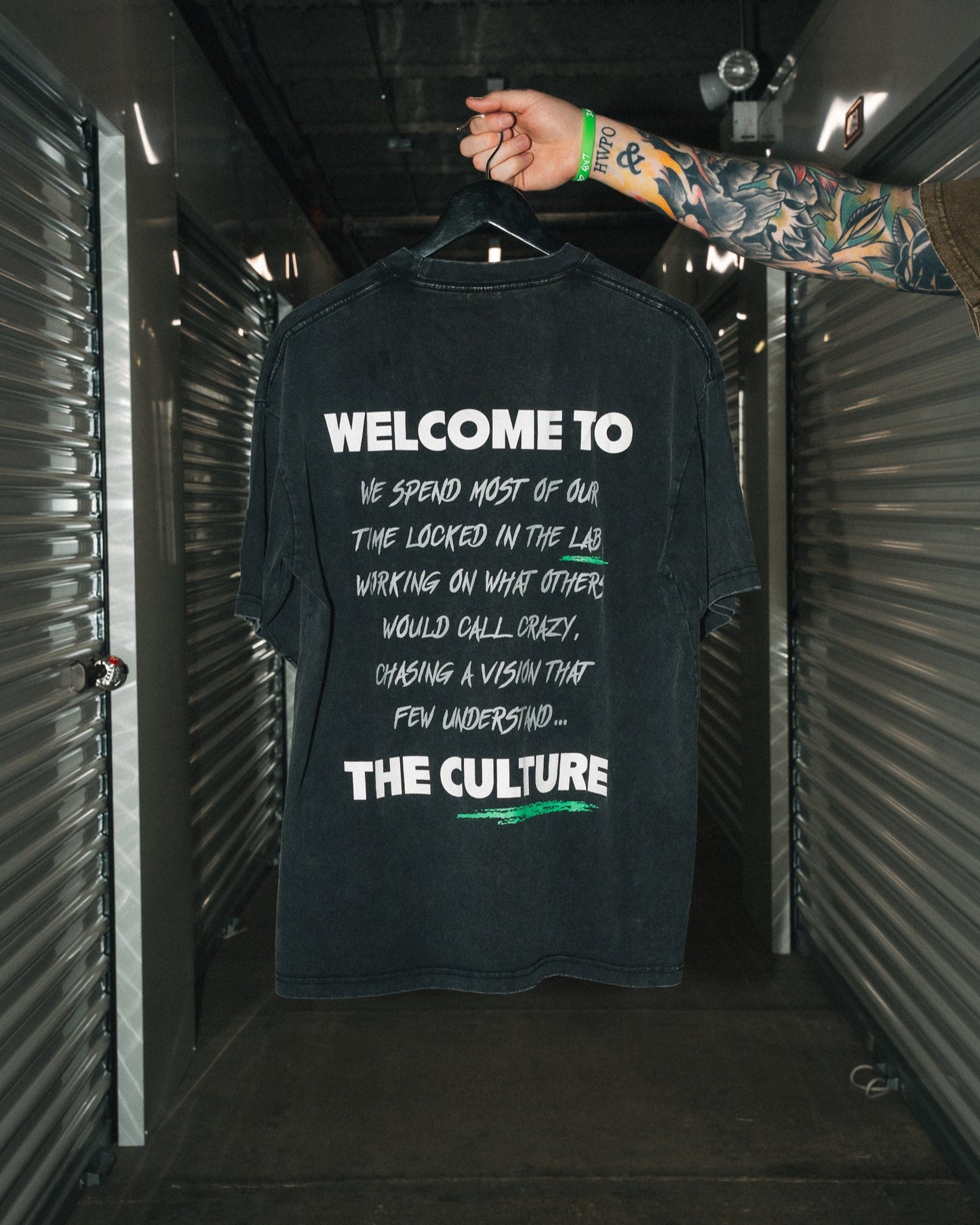 THE CULTURE TEE - BLACK / GREEN