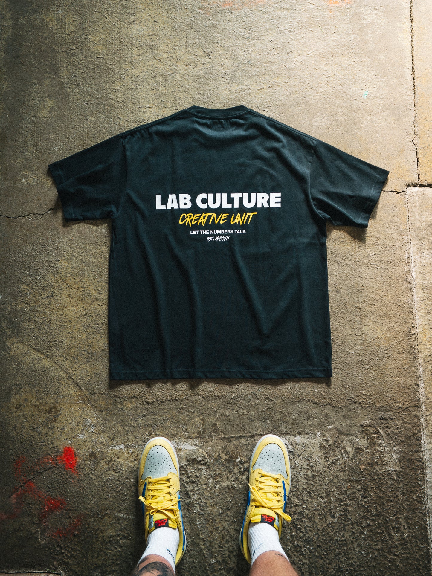 CREATIVE UNIT TEE - BLACK